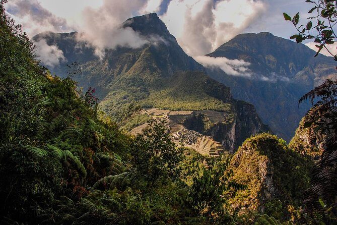 Machu Picchu by Bus with Overnight - Why an overnight Machu Picchu by bus plan makes sense