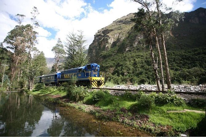 Machu Picchu By Train 2 Days Tour - Comfort and realism: walking, free time, and meal planning
