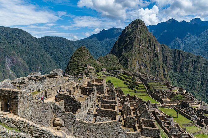 Machu Picchu from Cusco : tickets, guide and more - Entry Shifts and Circuits: How You Get Into the Citadel
