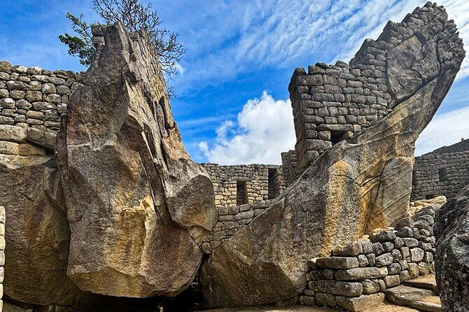 Machu Picchu full day from Cusco - by Panoramic Train - The panoramic train to Aguas Calientes: views you can’t rush