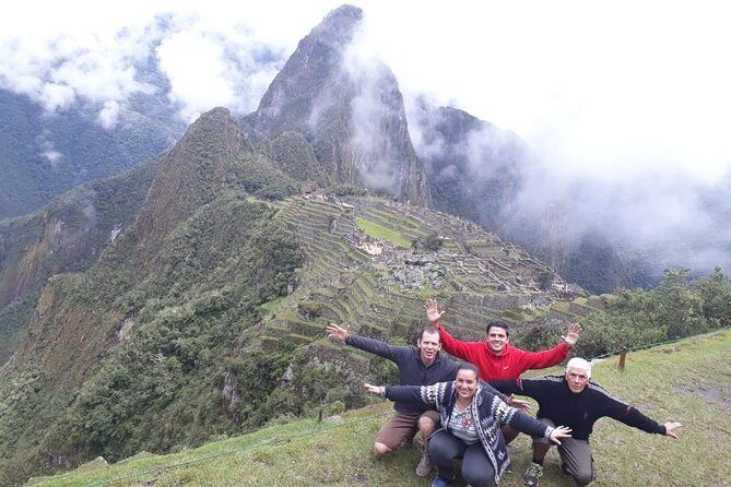 Machu Picchu Full Day the Best Service - The Train to Aguas Calientes: The Ride Between Worlds