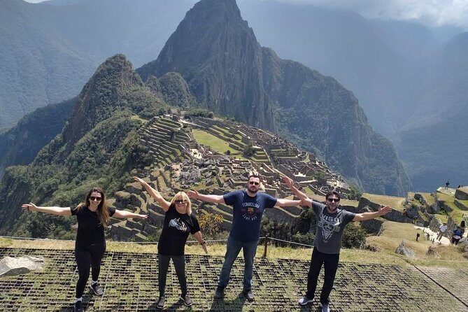 Machu Picchu Full Day the Best Service - Getting From the Entrance Gate to Your 2-Hour Guided Visit