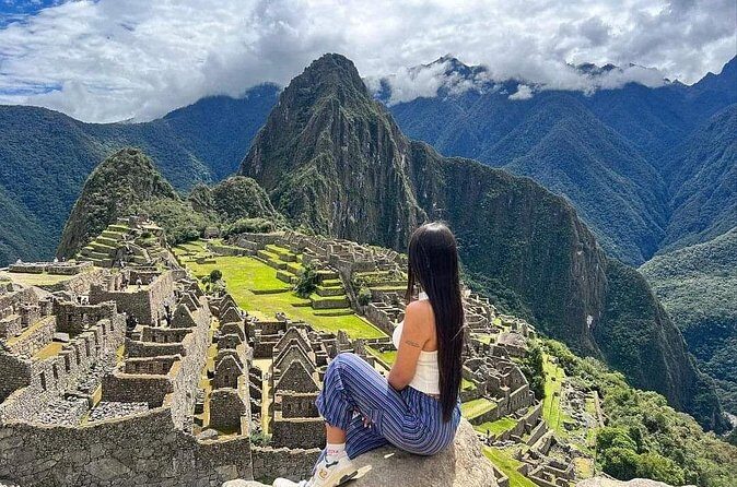 Machu Picchu Full Day with Panoramic Train With Best Circuit - Walking Machu Picchu the best-circuit way: Circuit 1 focus