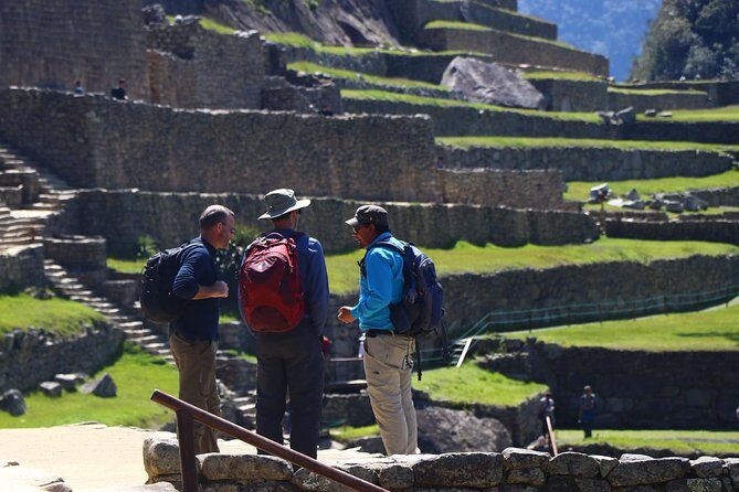 Machu Picchu Group Guiding Service - Getting There from Aguas Calientes: Your Start and End Point