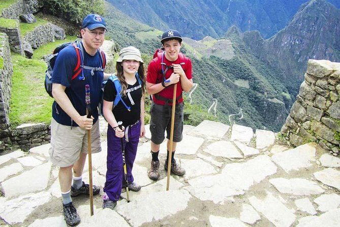 Machu Picchu Guided Tour with Professional Local Guide - Guide quality and Inca storytelling: what you’re really buying
