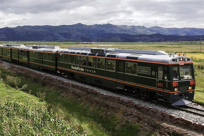 Machu Picchu in one day - Cusco to Ollantaytambo by Train: comfort, control, and real views