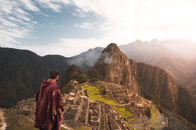 Machu Picchu Mystical Tour Cusco - Peru - Day 2 at Machu Picchu: 05:00 wake-up, guided tour inside, then free time