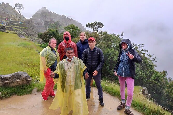Machu Picchu One Day Tour by Train From Cusco All Inclusive - The guided Machu Picchu visit: 2.5 hours that actually helps you see