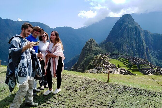 Machu Picchu One Day Tour by Train From Cusco All Inclusive - Return to Cusco: the late finish you should plan for