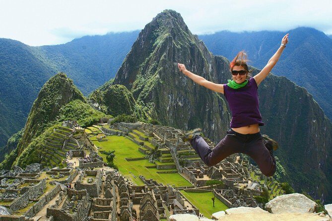 Machu Picchu & Sacred Valley 2 Days Private Tour - Day 1 Sacred Valley with Pisac terraces, Urubamba lunch, and Ollantaytambo waterworks