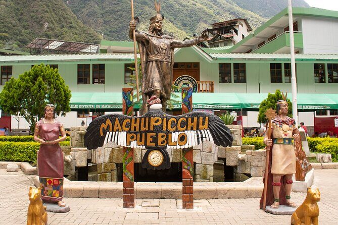 Machu Picchu Tour 01 Day, Departure at 08:00 AM from Cusco - The Ollantaytambo Train to Aguas Calientes: Included Snacks and Mountain Views