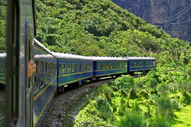 Machu Picchu Tour 01 Day, Departure at 08:00 AM from Cusco - The Zigzag Bus Up to Machu Picchu: Timing, Tickets, and Ticket Checks