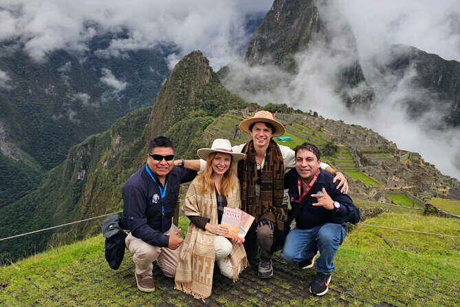 Machupicchu 1 Day Tour from Cusco - Lunch in Aguas Calientes: plan to eat, not explore too far