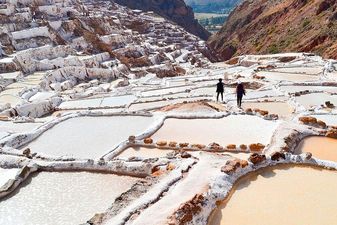 Maras, Moray and Salt Mines Private Tour - Stop 1: Maras Salt Mines and the Hillside of Thousands of Pools