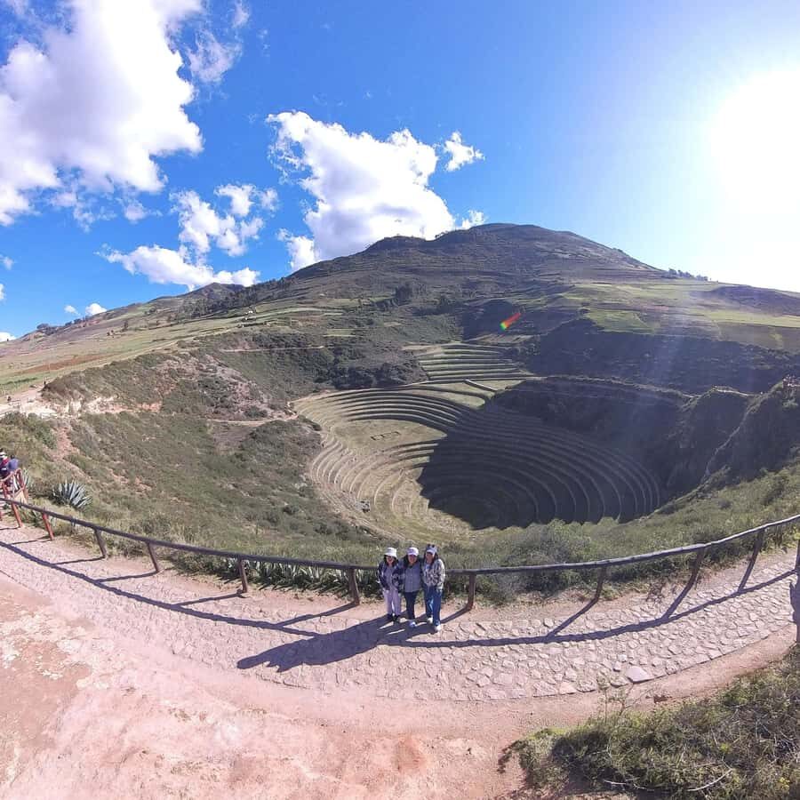 Moray and Maras half day tour - Chinchero Textile Stop: Natural Dyes and How Wool Becomes Fabric