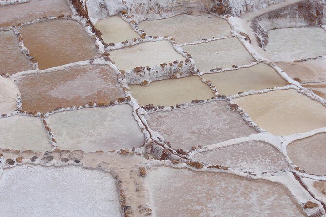 Moray Terraces, Chinchero and Maras Salt Mines Day Trip - Stop 1: Salinas de Maras Salt Mines (Why the Views Feel Surprising)