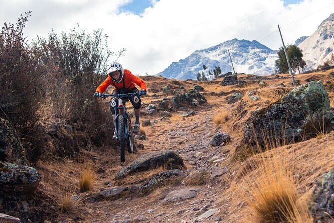 Mountain Biking Enduro - MTB Sacred Valley Lares - Cusco to Lares: the long drive that pays off on the descent