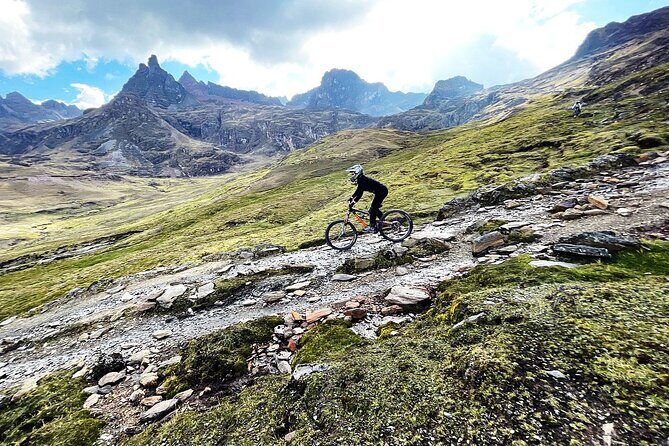 Mountain Biking Enduro - MTB Sacred Valley Lares - Price and logistics: what $275 buys for a full enduro day