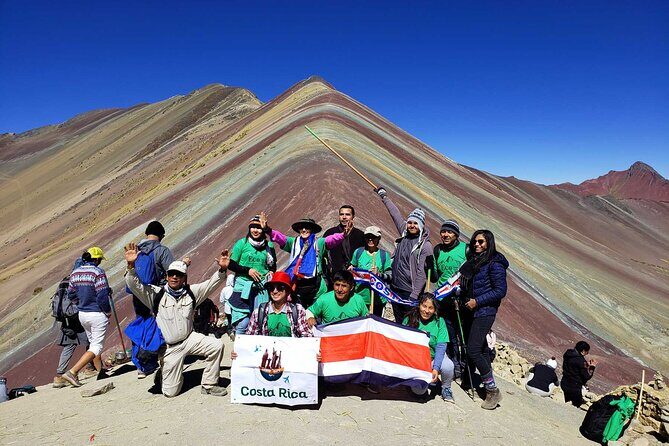Mountain of Colors – Guide, transportation and lunch included - Lunch timing: eating at the base and then again back in Cusipata