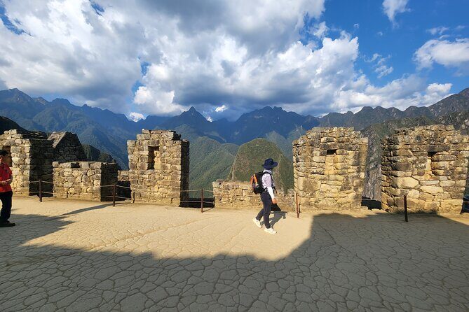 One Day Tour to Machu Picchu for Small Groups by Train - Small group size: why max 10 can change your experience