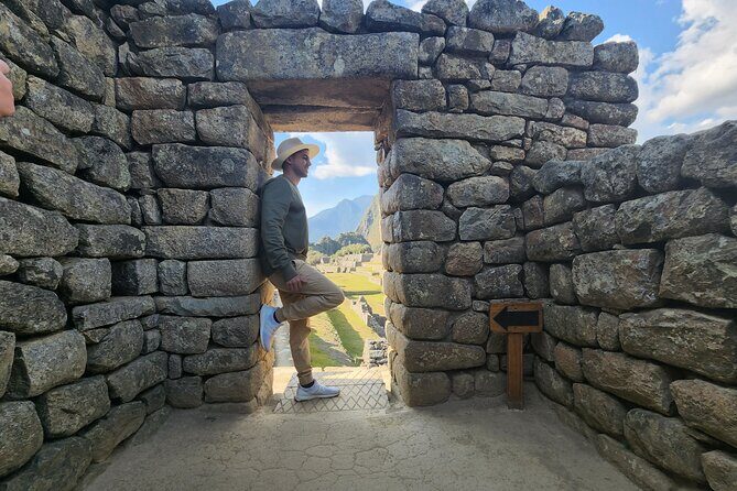 One Day Tour to Machu Picchu for Small Groups by Train - Ollantaytambo to Aguas Calientes by Expedition train