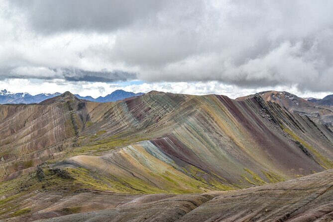 Palccoyo Rainbow Mountain Tour - Private Day Trek - Guides Like Alejandro and Davinci: Pace, Safety, and Little Extras
