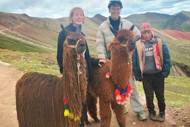 Palcoyo Colored Mountain Tour, Ribbon with Alpacas - Photo time at altitude: how to enjoy it without gasping