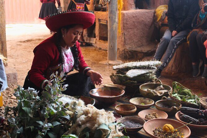 Premium Adventure: Machu Picchu, Sacred Valley & Rainbow Mountain - Aguas Calientes after Machu Picchu: lunch, strolls, and mental recovery