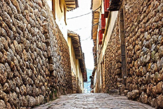 Private Cusco Walking Tour: Inca Museum, Qorikancha and San Pedro Market - San Pedro Market: where Cusco tastes like Cusco