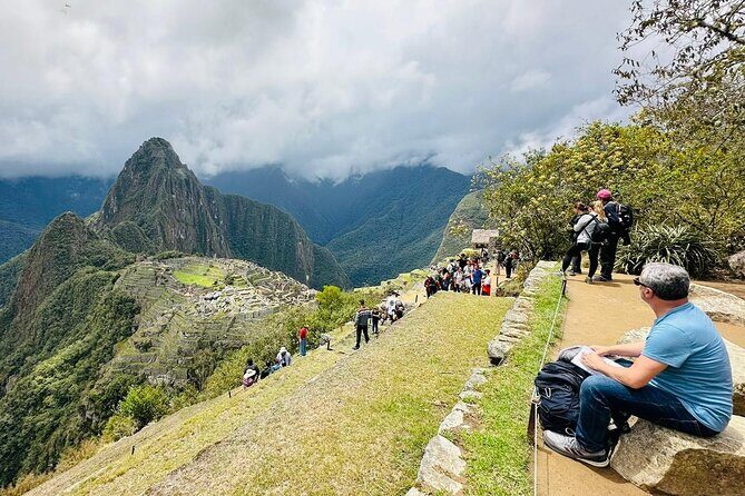Private Guide to Machu Picchu Historic Shrine - Logistics that matter: early hours and a route you can plan around