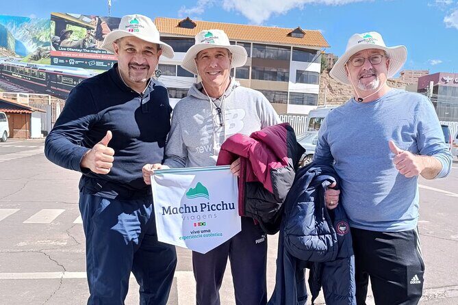 Private Shuttle Transfer from Cusco Airport (CUZ) to Hotels in Cusco - Luggage help and tipping: what’s included and what’s optional