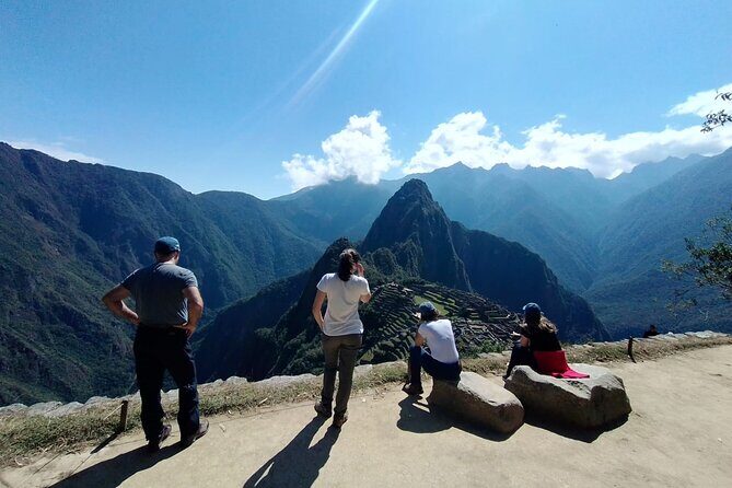Private Tour in Machu Picchu - The People Part: Sara Expeditions and Guides Like Paula and Vilma