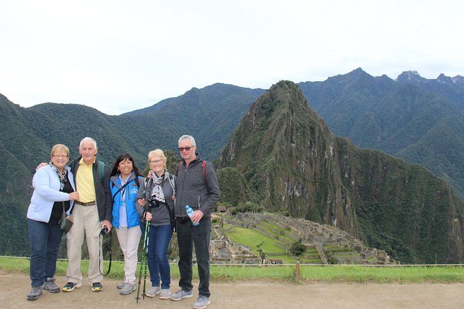 Private Tour to the Lost City: Machu Picchu in One Day - The train to Aguas Calientes: the included scenic bonus