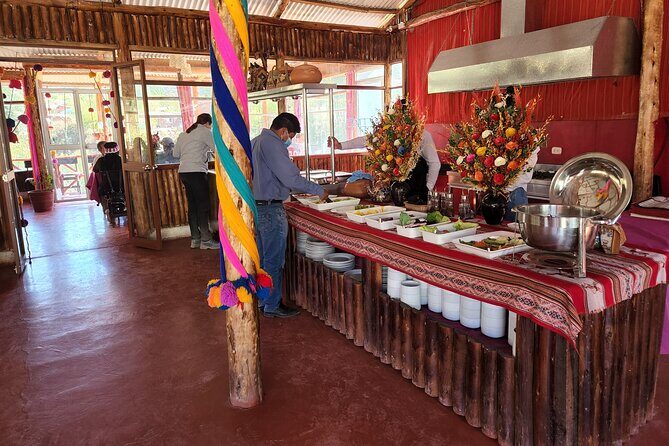 Private tour to Vinincunca Rainbow Mountain and Red Valley - Meals and comfort: why included buffets are better than you think