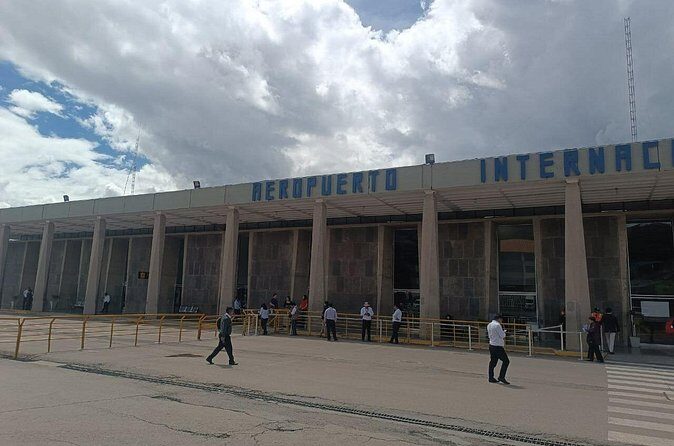 Private Transfer: Cusco Hotel to Airport - Who should book this Cusco hotel-to-airport transfer