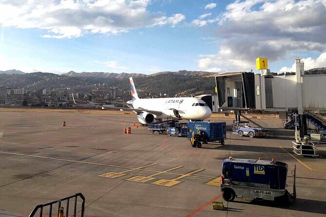 Private transfer Cusco to Ollantaytambo - Pickup in Cusco: airport vs hotel, and the info you must send