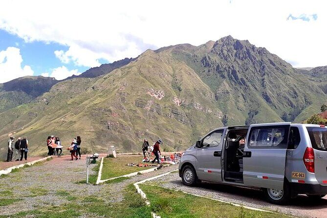 Private Transfer from Cusco Hotel, airport to Sacred Valley - Your private SUV: comfort, space, and bilingual support