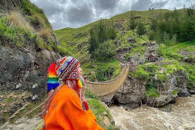 Qeswachaka Inca Bridge Full Day Tour - Reaching Qeswachaka: The Short Hike to the Last Straw Bridge