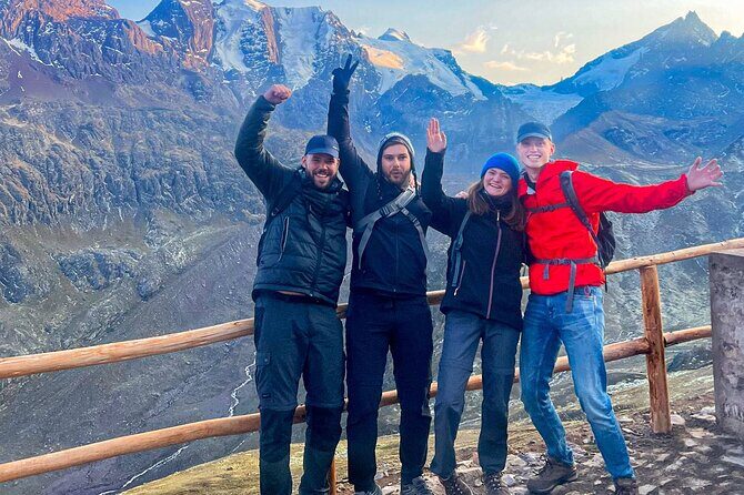 Rainbow Mountain and Red Valley one day Hike Private Tour - The drive to Vinicunca: what private transport does for your pace