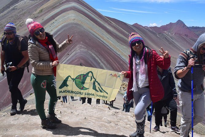 Rainbow Mountain exclusive - Breakfast and lunch included: fuel that actually helps on altitude days