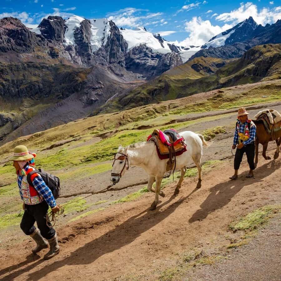 Rainbow mountain horseback riding tour + Buffet Lunch - Horseback Only for the Ascent: What That Means for Your Legs