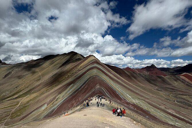 Rainbow Mountain on Horseback 1-Day Tour - The 5:00 a.m. start that makes the whole day work