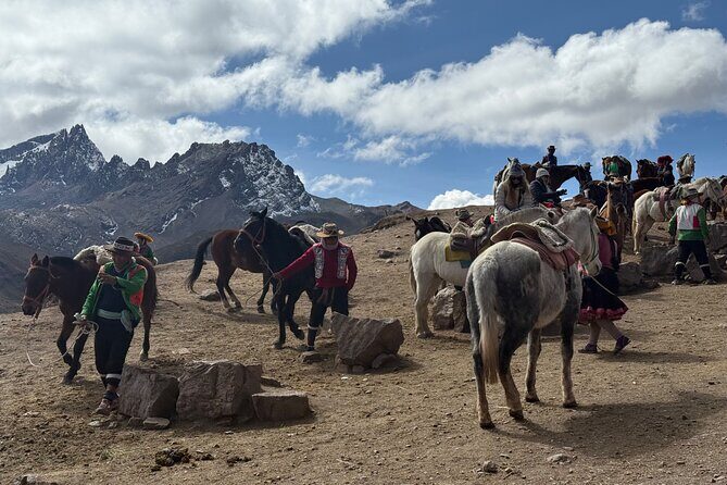 Rainbow Mountain on Horseback 1-Day Tour - Rainbow Mountain Vinicunca: time on foot and the Ausangate view