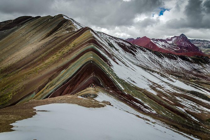 Rainbow mountain - Private Full Day - Peak time: hot drinks, photos, then the 2-hour downhill