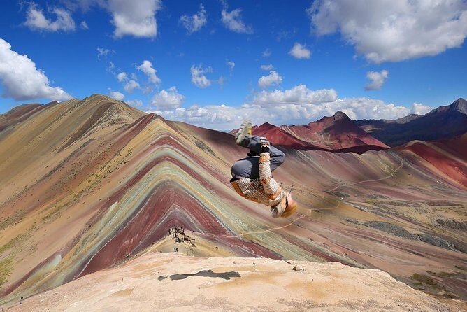 Rainbow mountain - Private Full Day - On-trail details: what the views and wildlife teach you