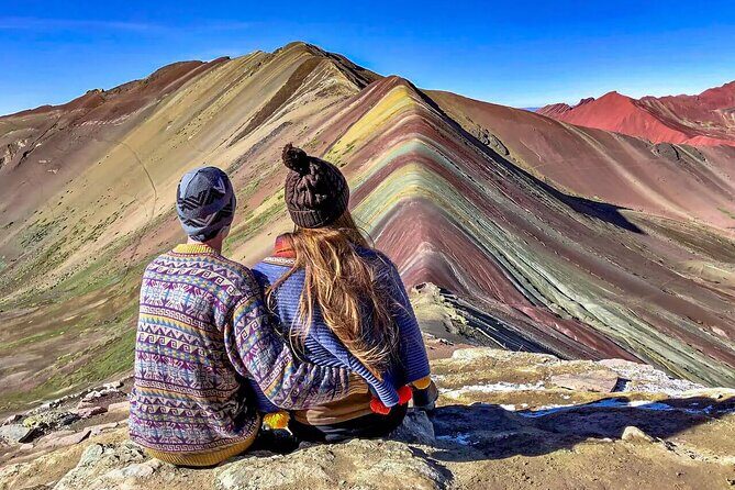 Rainbow Mountain Small-Group Full-Day Hike from Cusco with Meals - The Hike to Montana de 7 Colores: What Happens on the Trail