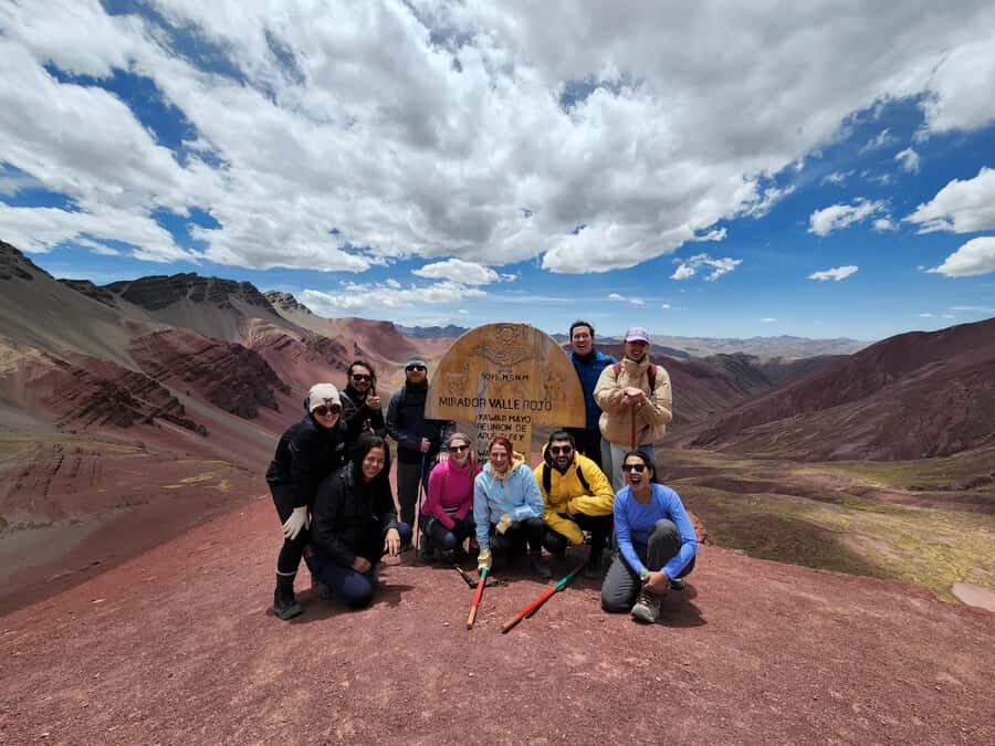 Rainbow Mountain Tour and optional visit to the Red Valley - Rainbow Mountain viewpoint time (about 40 minutes): photos, snow surprises, and real colors