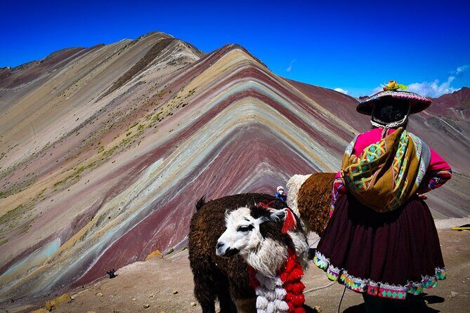 Rainbow Mountain Tour Includes Buffet Lunch - The Vinicunca / Ausangate hike: the climb, the top, and the big photo moments