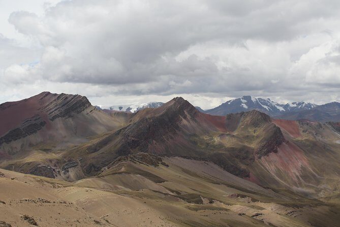 Rainbow Mountain Tour Vinicunca (Full Day) - Small-group comfort and the long drive out of Cusco