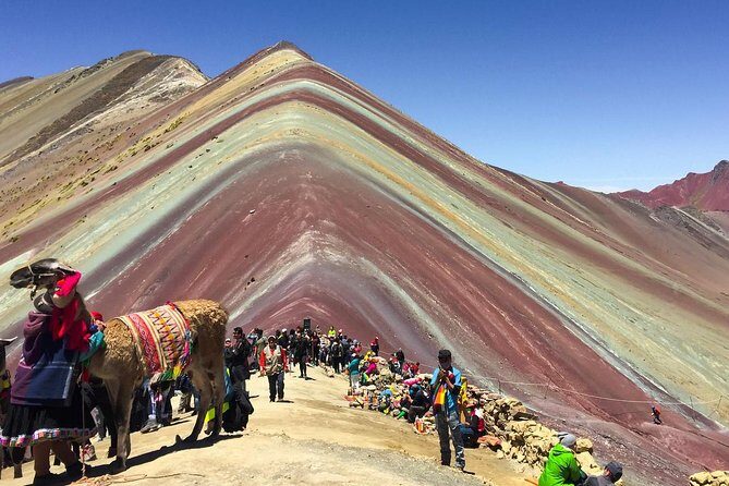 Rainbow Mountain Trek - Reaching Vinicunca: Colored Minerals Explained and a 360-Degree Vantage Point